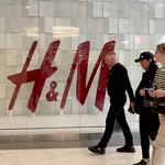 Fashion in Transit: H&M Opens First & Other Stories Airport Boutique 